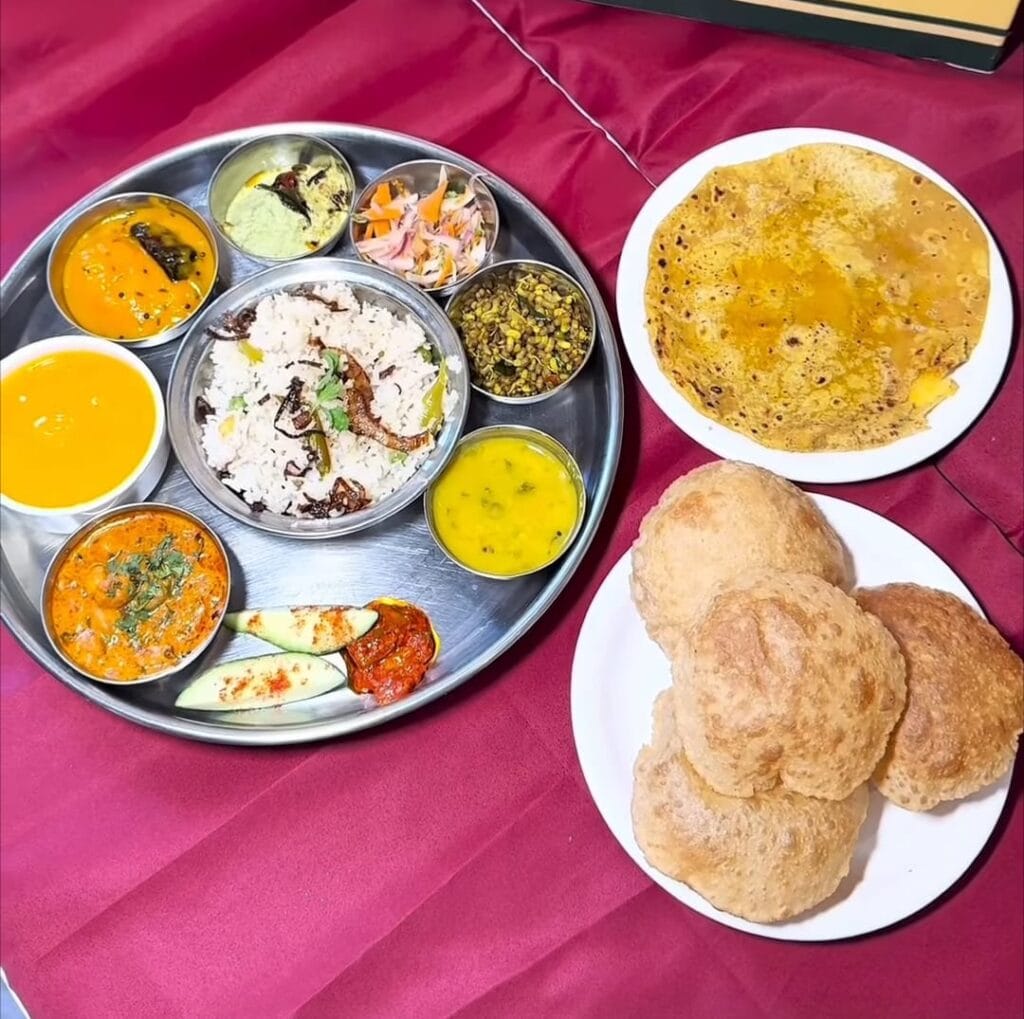 Kamat Uphaar
